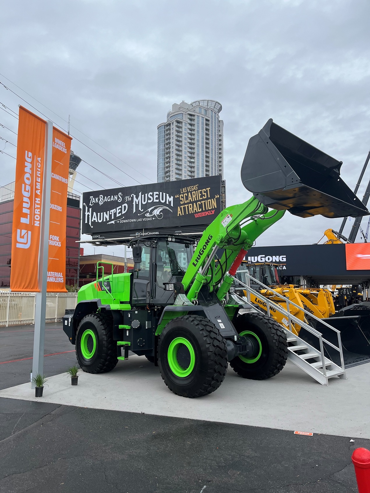 LiuGong has big hopes in North America for its new 856H-E MAX wheeled ...