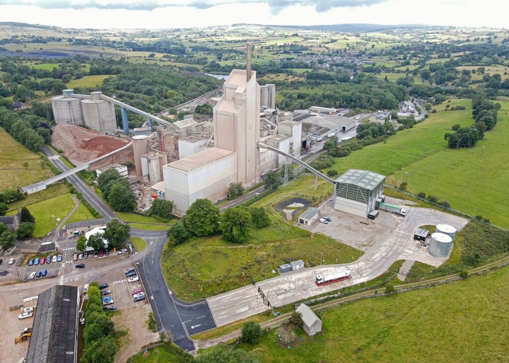 UK: New filter system to reduce emissions at Cauldon Cement Plant ...