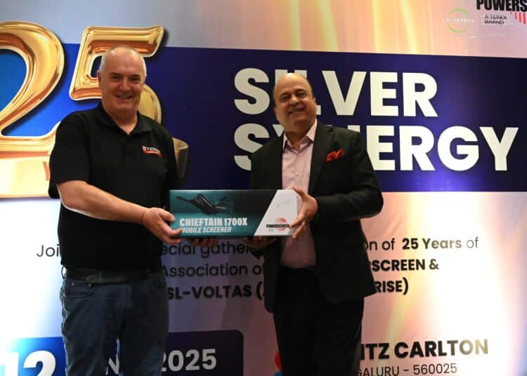 Kieran Hegarty, President, Terex Materials Processing with Pradeep Bakshi, Managing Director & CEO, Voltas at the 25th anniversary event. Image/Powerscreen