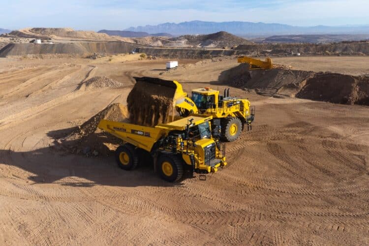 Komatsu