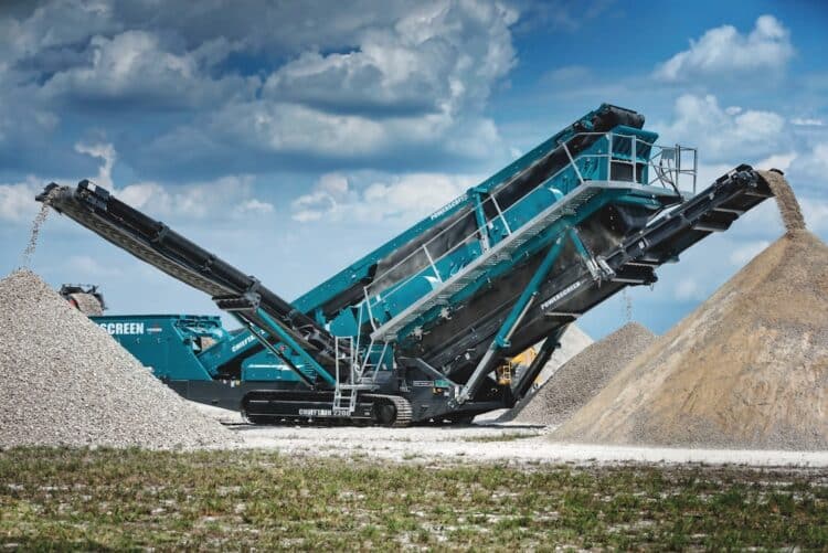 The Chieftain 2200 triple deck screen, the largest inclined screen in the Powerscreen range, will be on display. Image: Terex/Powerscreen