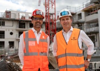 Vincent Legendre (left) of Legendre with Ecocem’s Olivier Guise. Image: Ecocem