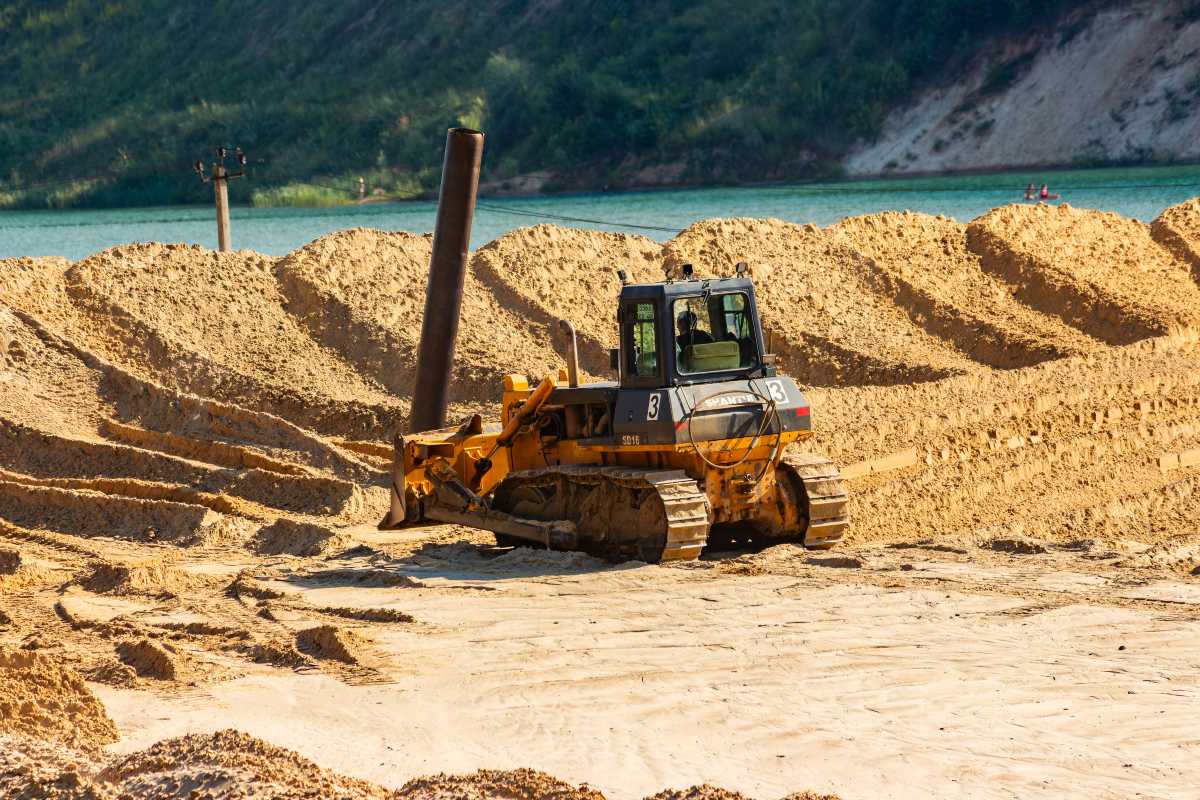 VINCI grows revenue as infrastructure pipeline strengthens - Aggregates Business